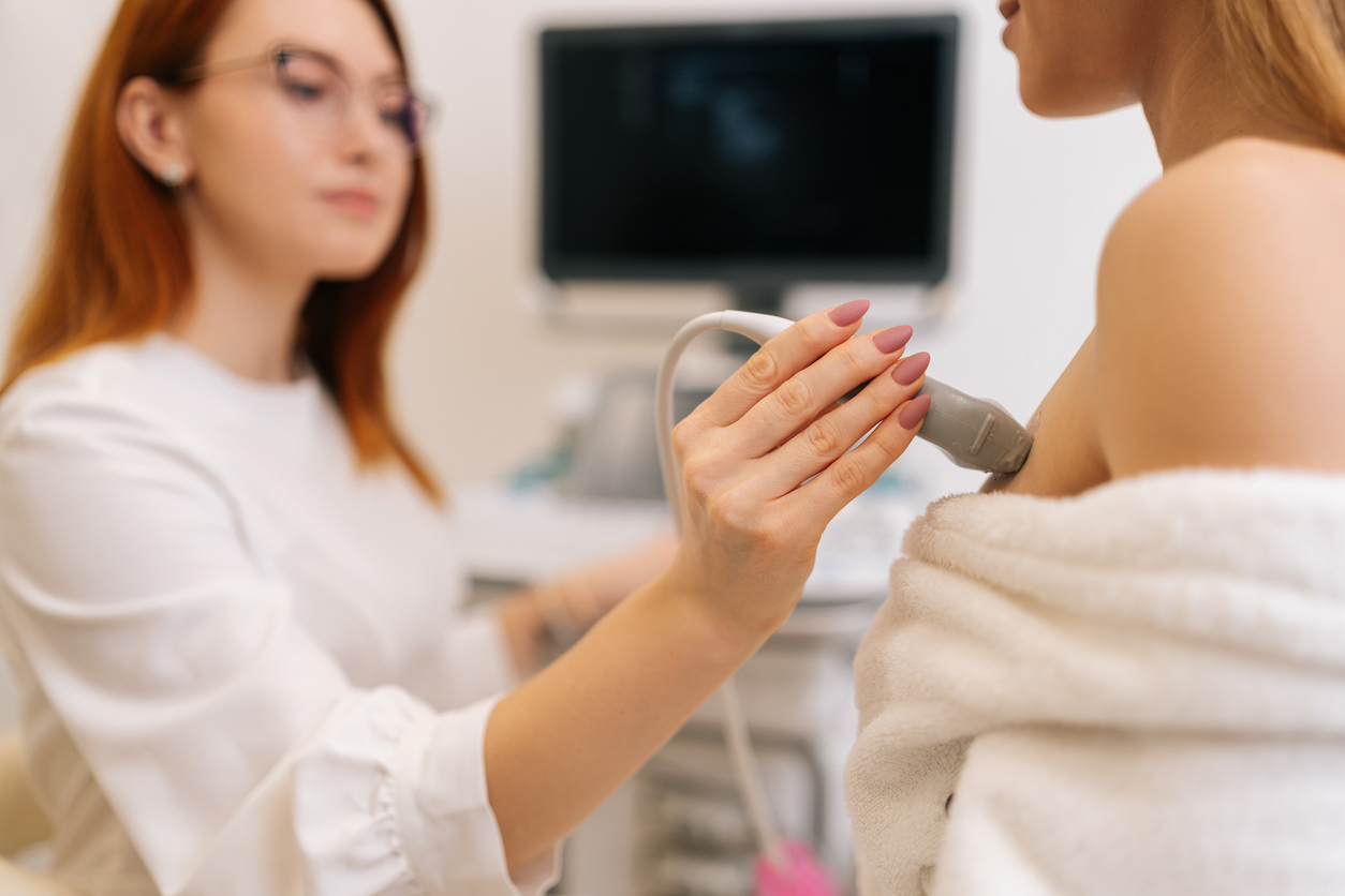 Ecografia al seno quando farla? Attenzione, consapevolezza e amore per se stesse