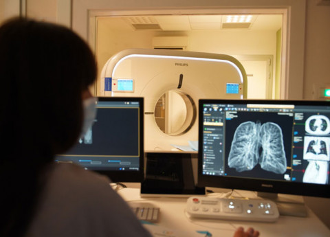 Differenza tra TAC e risonanza: a cosa servono e quale scegliere