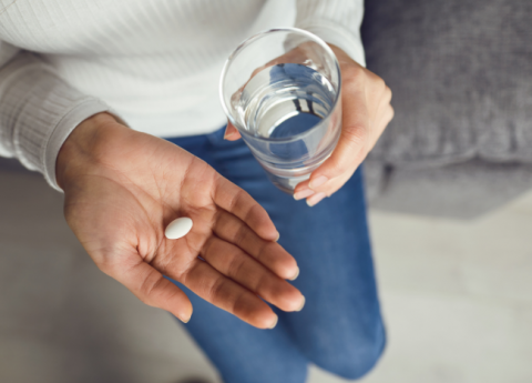 Probiotici, prebiotici, fermenti lattici: cosa cambia e quando assumerli